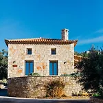Gea Mani Villa