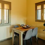 Gea Mani Villa *