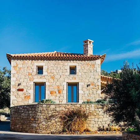 Gea Mani Villa